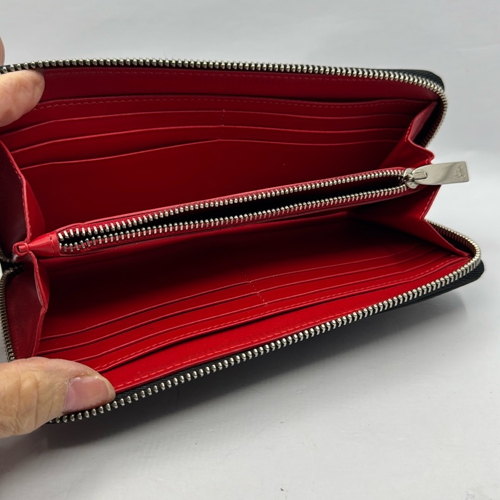 Christian Louboutin Black Zip Around Studded Wallet 21472 - Picture 3 of 4
